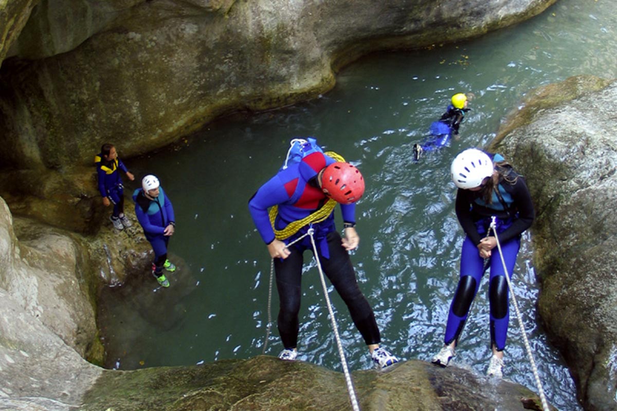 Canyoning team building Nice Côte d'Azur
